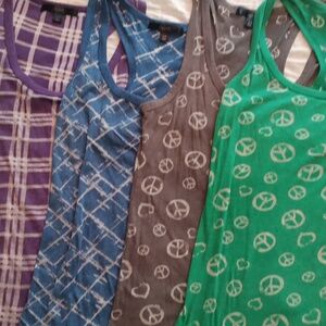 4 City Streets Brand Tank Tops Size Large Multi Color